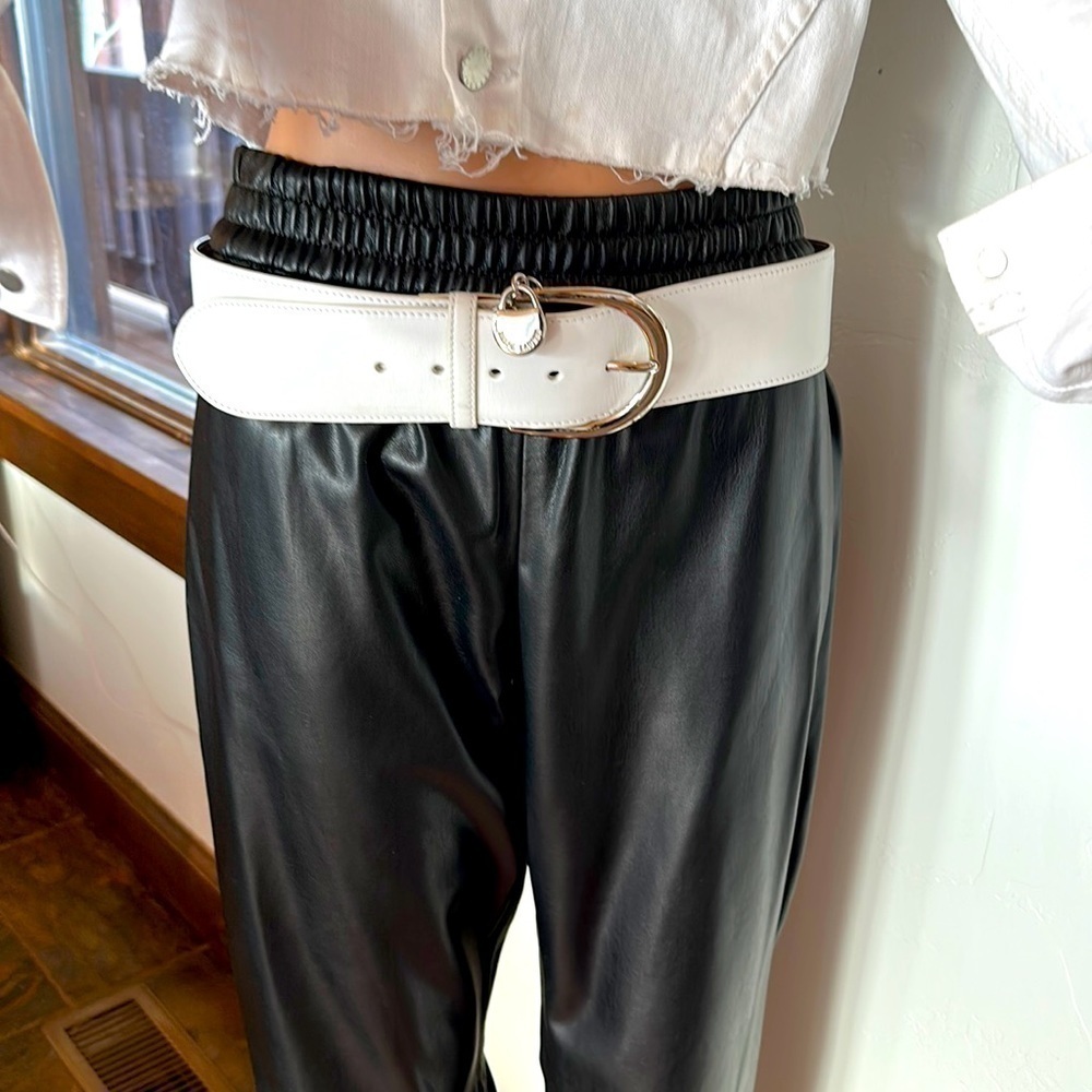 Ralph Lauren Belt white leather with silver tone buckle‍
